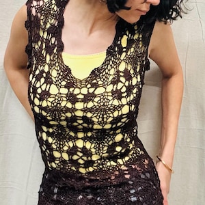 Vintage Y2K Brown Lace Knit Top – Size Small