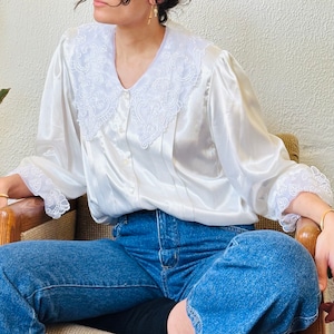 90s Lace Collar Satin Blouse