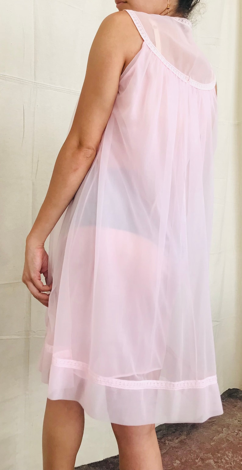 Lingerie En Dentelle Rose - Taille Small (S), Neuf Sans étiquettes, Matière Dentelle