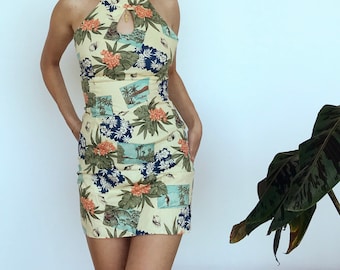 Vintage Floral Mini Dress: Choker Neckline, Beach Vacation Style - Small