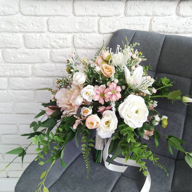 Peach white bridal bouquet Wild flower bouquet Peony bride/'s bouquet Peach peony bouquet Spring summer wild greenery bouquet Rustic wedding