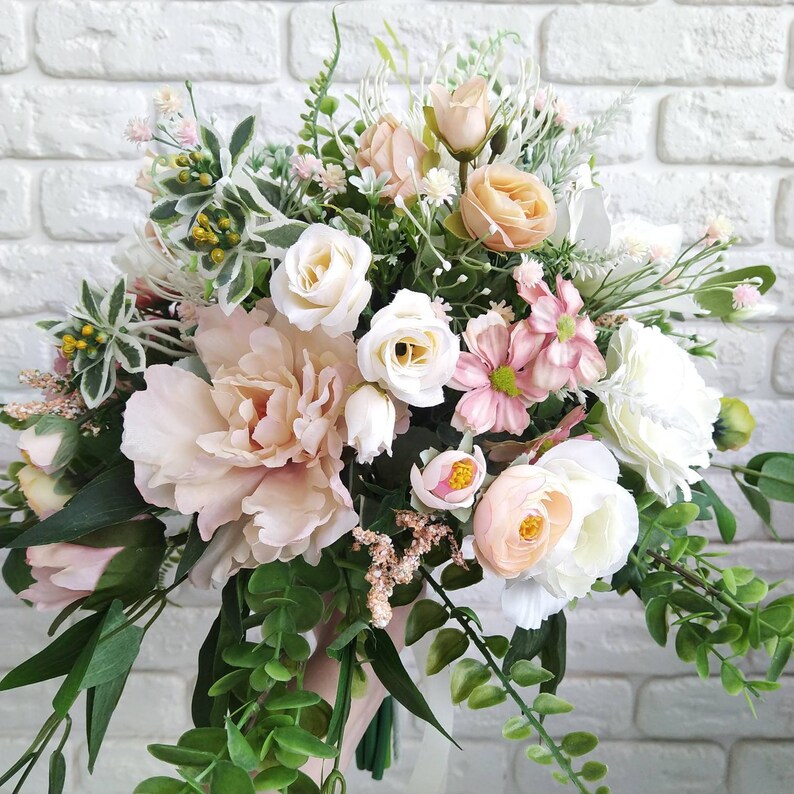 Peach white bridal bouquet Wild flower bouquet Peony bride/'s bouquet Peach peony bouquet Spring summer wild greenery bouquet Rustic wedding