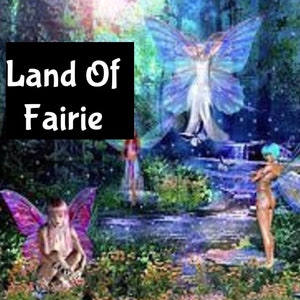 Pode incluir: Uma ilustração digital de uma floresta mágica com fadas. As fadas têm asas e usam vestidos esvoaçantes. O texto "Land of Fairie" está no canto superior esquerdo da imagem.