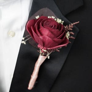 Burgundy Victorian Wood Sola Flower Boutonniere