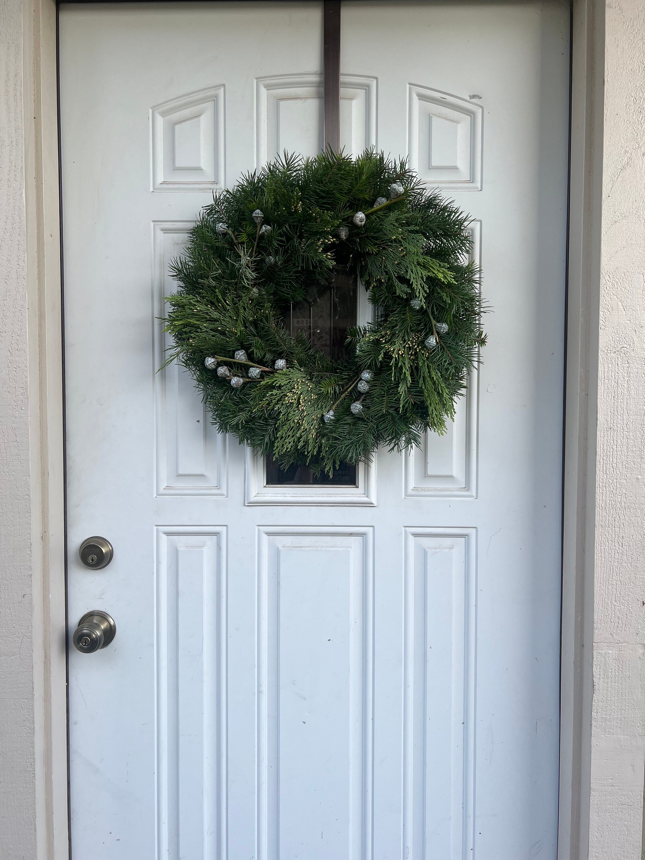 Fresh Handmade Christmas Wreath, Silver Bells, Cedar, & Fir Greenery Winter Holiday Christmas Wreath, * Nov- Jan Only* - Thumbnail 3