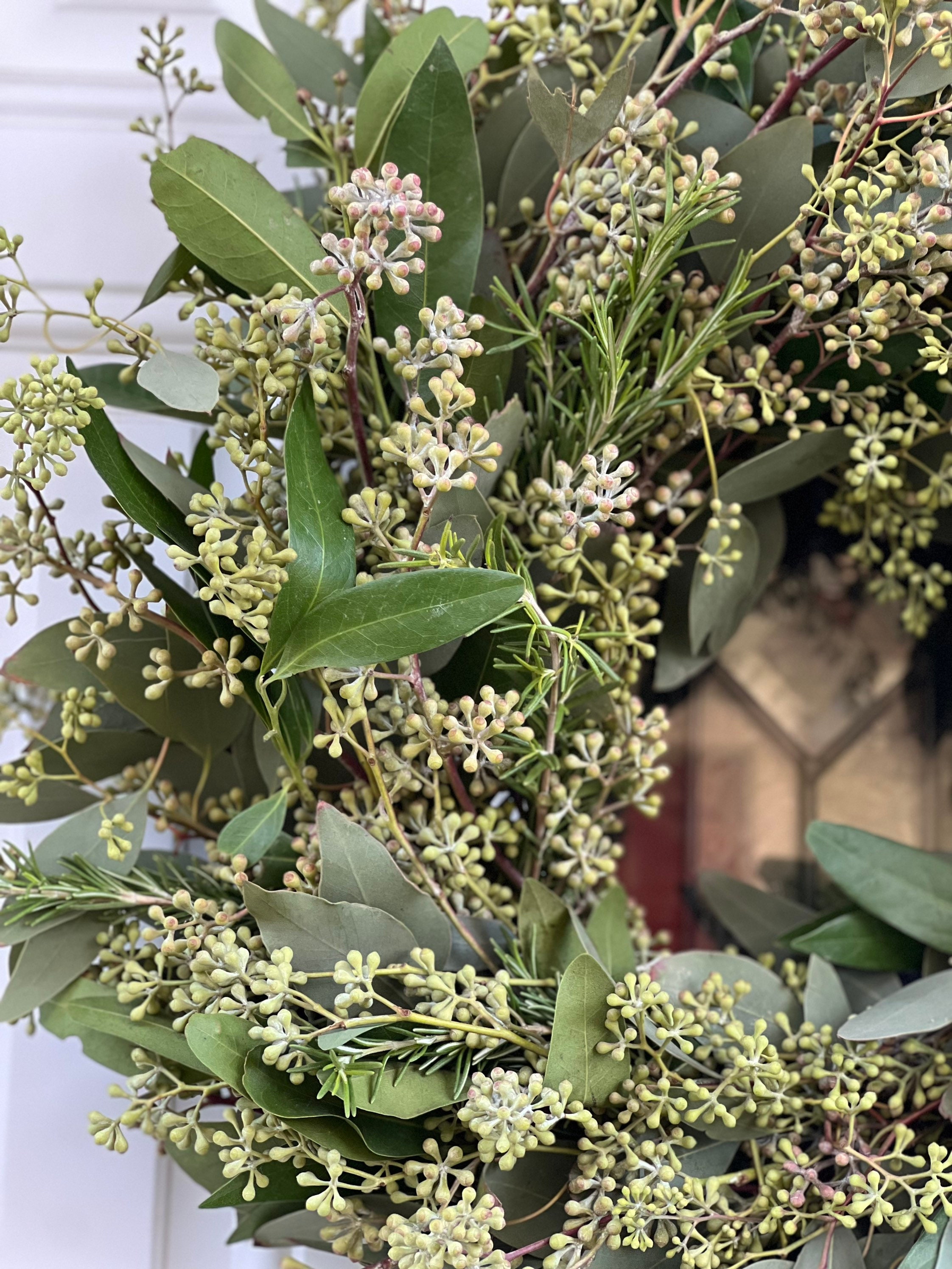 Fresh and Fragrant Handmade Seeded Eucalyptus, Rosemary and Bay Leaf 20 in Greenery Wreath - Thumbnail 6