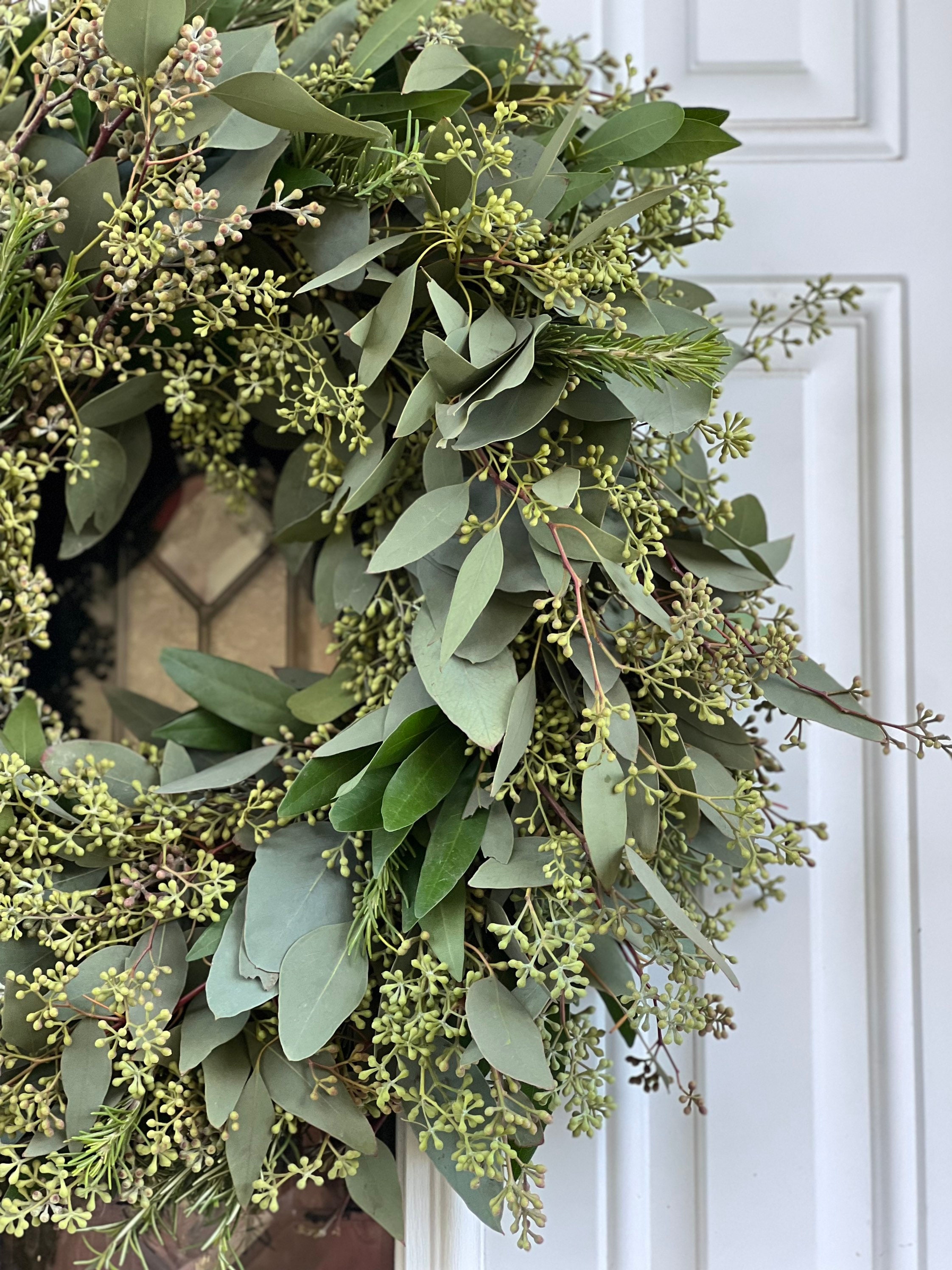 Fresh and Fragrant Handmade Seeded Eucalyptus, Rosemary and Bay Leaf 20 in Greenery Wreath - Thumbnail 5