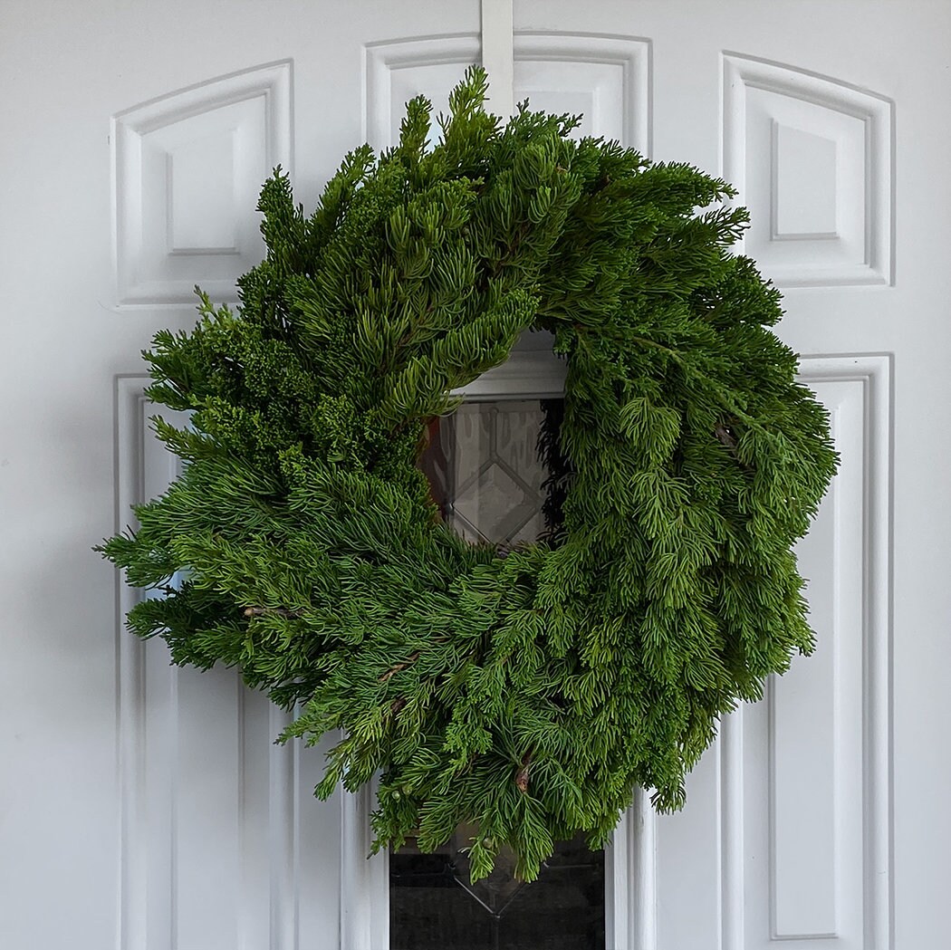 Cedar Wreath, Cedar Christmas Wreath, Evergreen Wreath, Wreath Making  Supplies, Diy Wreath, Wreath Base, Dried Floral Supply, Greenery, Eco 