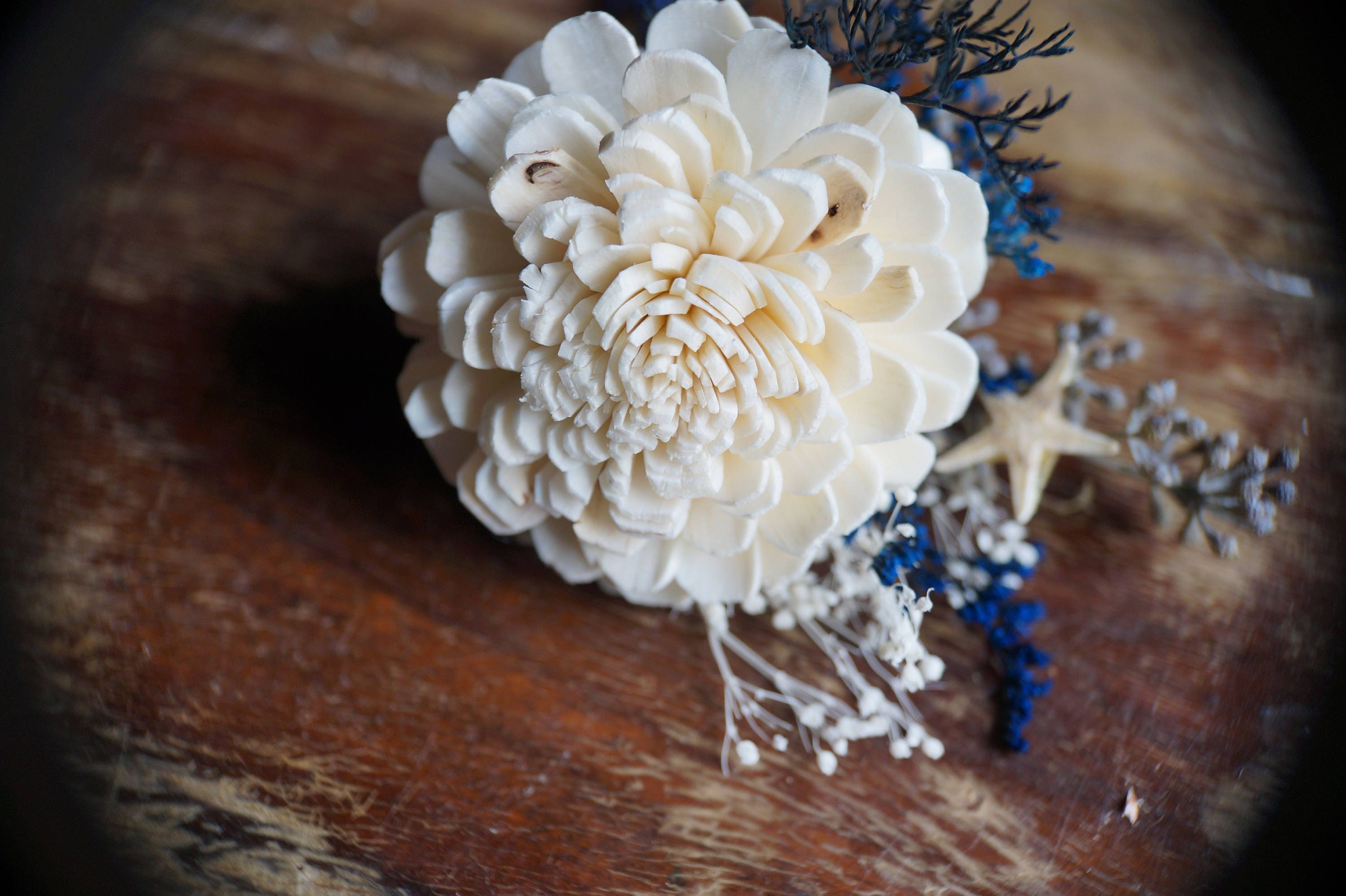Ocean Song Sola Flower Boutonniere// Wood Flower Boutonierre - Thumbnail 3