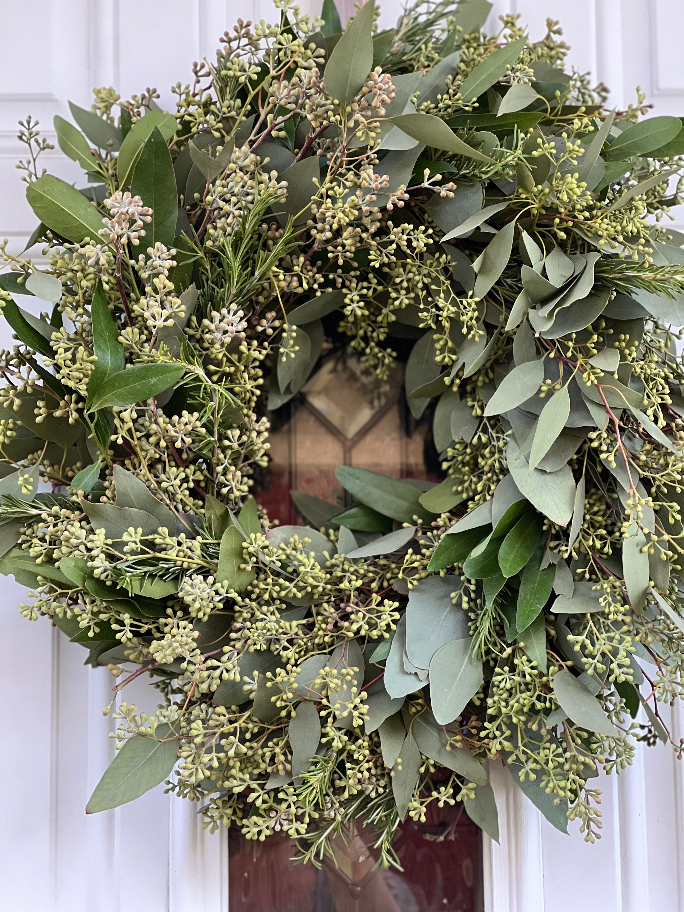 Fresh and Fragrant Handmade Seeded Eucalyptus, Rosemary and Bay Leaf 20 in Greenery Wreath - Thumbnail 3
