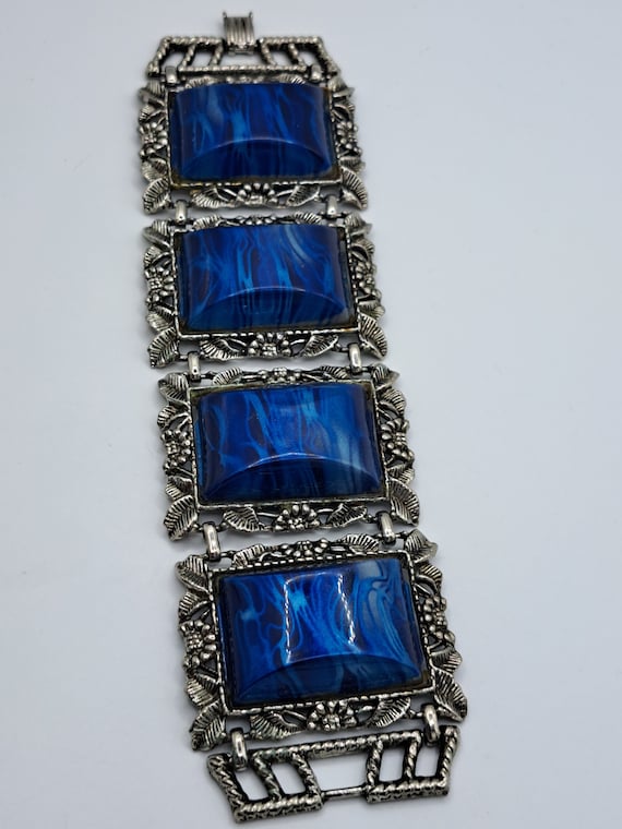 Domed blue lucite bracelet