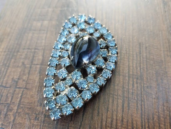 Gorgeous blue cabochon and rhinestone brooch - image 10