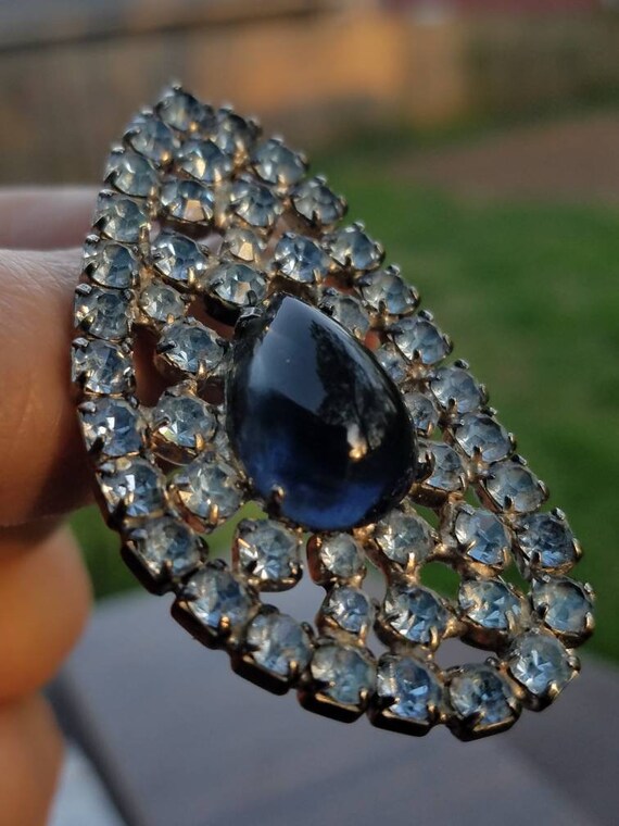 Gorgeous blue cabochon and rhinestone brooch - image 5