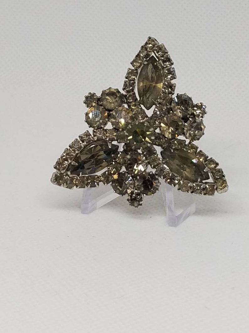 Beautiful smokey vintage brooch