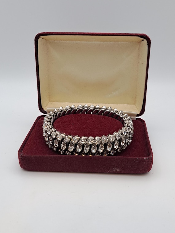 Rhinestone expansion bracelet
