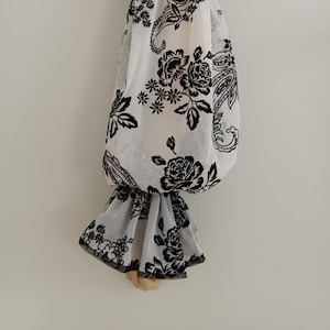 Removable Romantic Sleeves Embroidered White/Black Flowers, Detachable Puff Sleeves, off-Shoulder Wedding Sleeves.