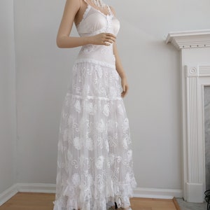 Lovely Lace Tiered Wedding Gown Wedding Bohemian Dress White Lace/tulle ...