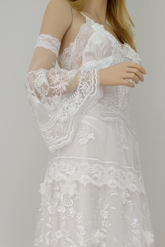 detachable lace sleeves