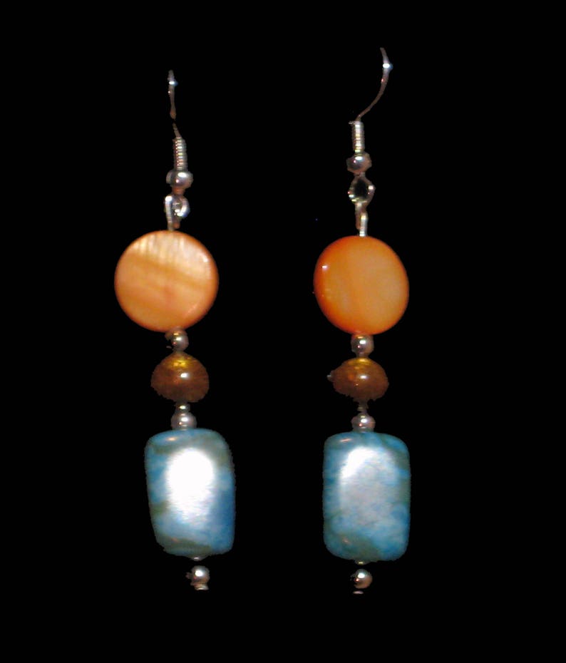 orange shell and rust coral Semi-precious stone necklace and earrings set made of turquoise jasper