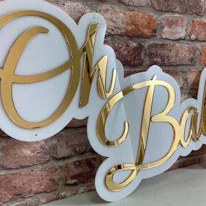 Oh Baby Golden Shine inscriptie op de muur, de inscriptie Oh Baby gemaakt van plexiglas, acryldecoraties aan de muur voor een babyshower.