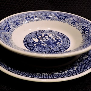 Vintage Set of Blue Willow 1-Fruit Bowl and 1 Saucer, unmarked