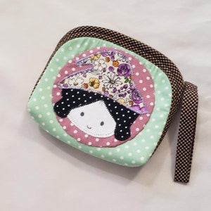 Appliqué Zip Coin Purse: Handmade Polka Dot Wallet