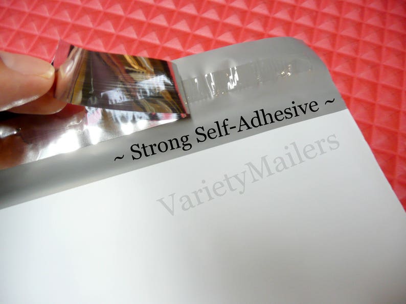 Poly Bubble /& Poly Bags ~ Self-Sealing Shipping Mailers 40 Small Mixed Lot Combo of Kraft Bubble