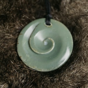 New Zealand Greenstone / Pounamu Koru Disc Pendant