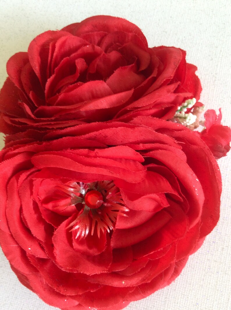 Double Red Rose Rockabilly Pinup Hair Flower Clip VLV