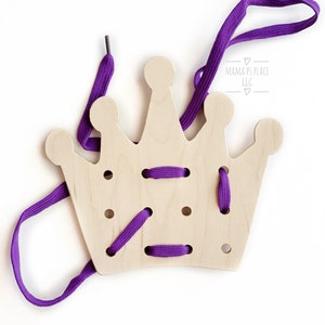 Crown / Lacing Board / Toddler Busy Board / Montessori Toy / Waldorf Toys / Natural Toy