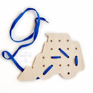 Bobcat / Lacing Board / Toddler Busy Board / Montessori Toy / Waldorf Toys / Natural Toy