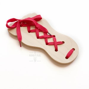 Lacing Board / Toddler Busy Board / Montessori Toy / Waldorf Toy / Natural Toy