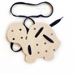 Turtle / Lacing Board / Toddler Busy Board / Montessori Toy / Waldorf Toys / Natural Toy