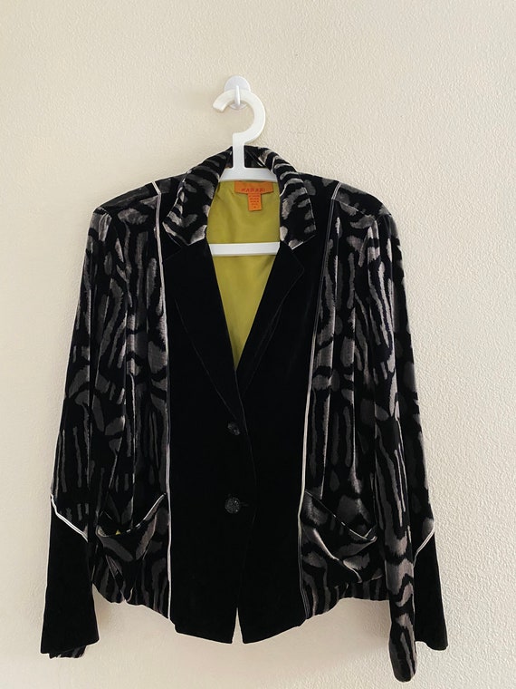 Velvet Black animal like print blazer Size: M - image 3