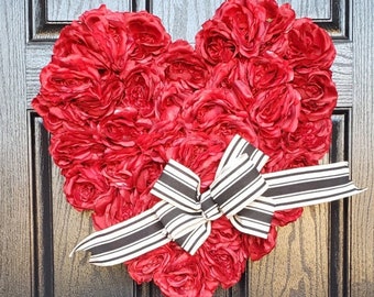 Heart Wreath-Valentine's Day Wreath for Front Door-Valentine's Day Wreath-Red Heart Wreath-Large Heart Decor-Red Valentine's Wreath