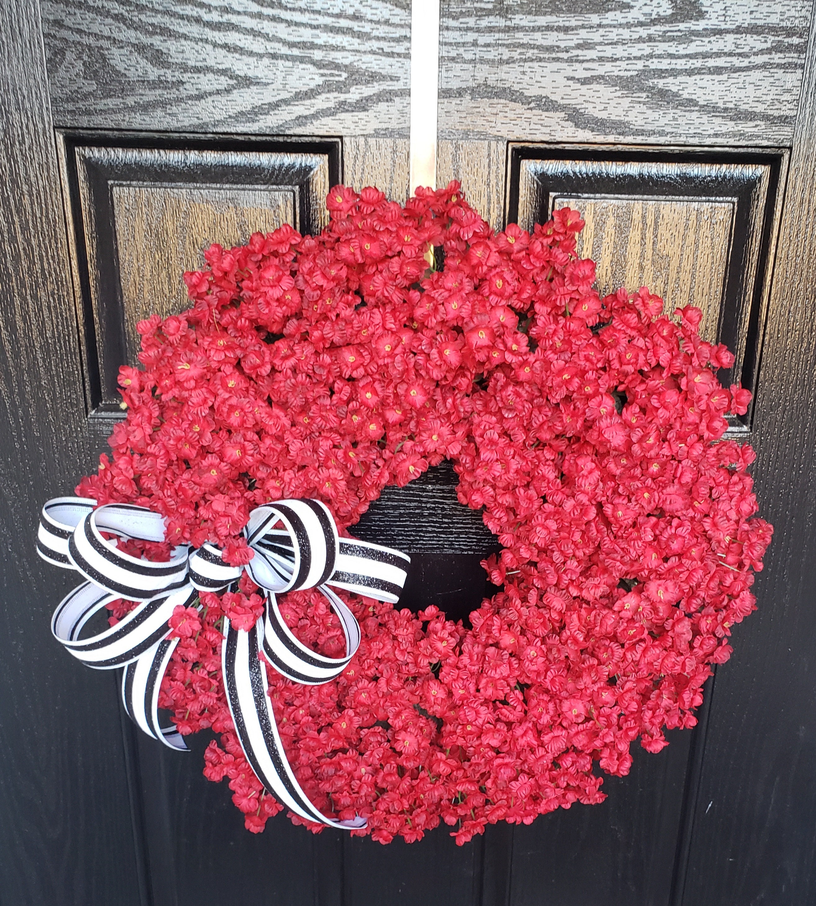 DIY Red Felt Ruffle Wreath - Life On Virginia Street