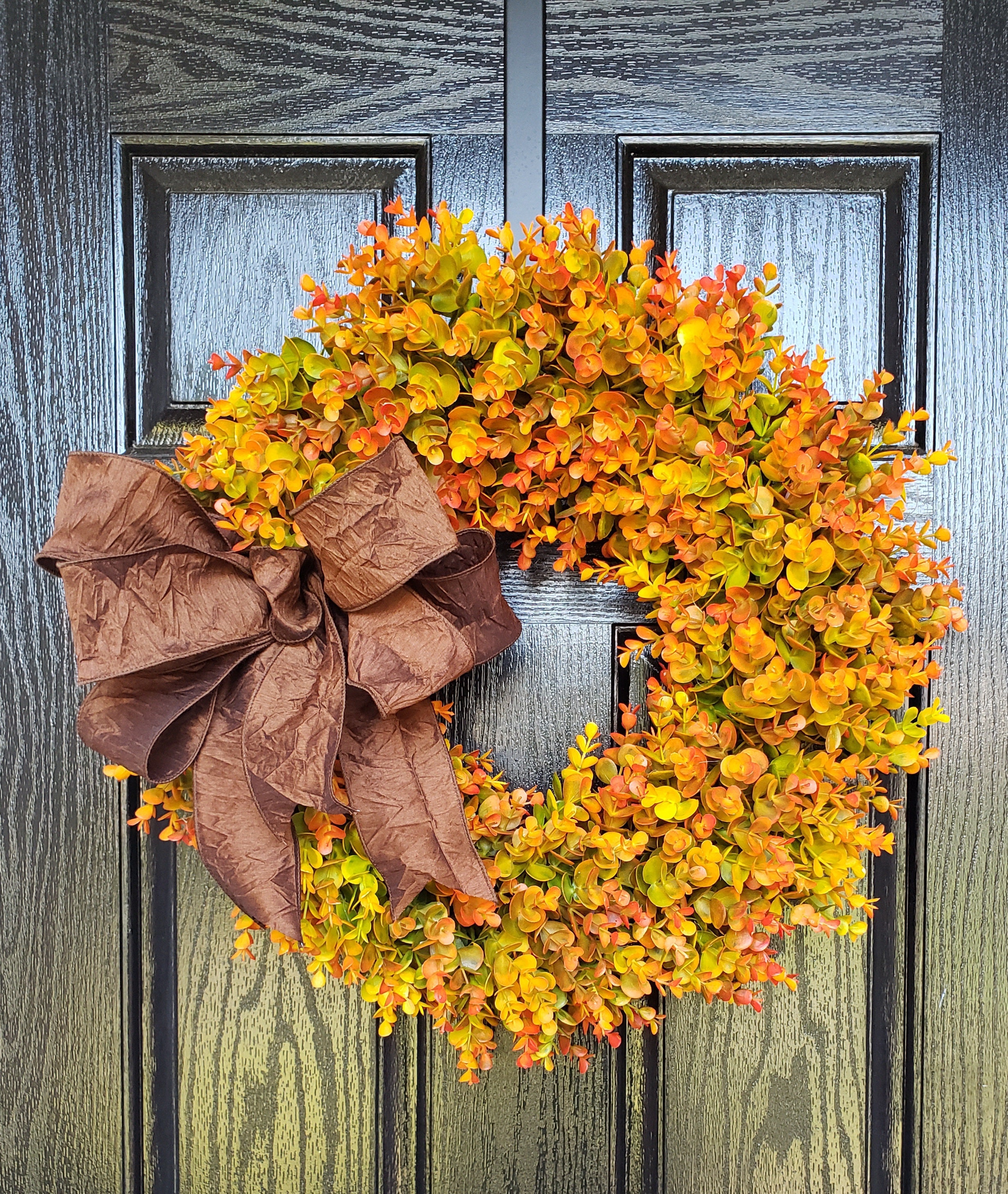 How To Make A Wreath From Fall Leaves thumbnail