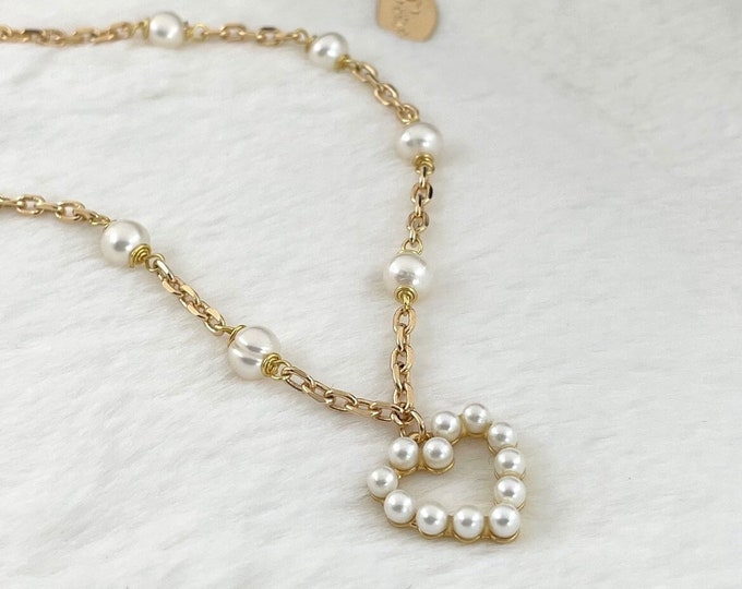 Dainty Heart Necklace, dainty pearl necklace, small heart necklace, cultured pearl necklace, will you be my bridesmaid gift, big sister gift