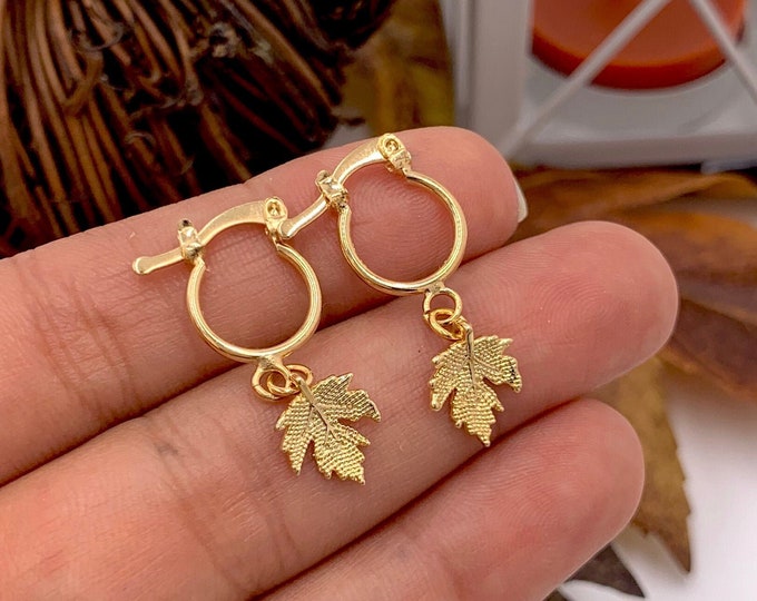 Oak leaf earrings, Hoop earrings with charm, gold leaf hoop earrings, dainty hoop earrings, delicate earrings, holiday earrings