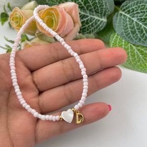 Colar personalizado, colar de letras minúsculas, gargantilha de letras para mulheres, colar delicado com iniciais, colar minúsculo com iniciais, colar minúsculo de coração