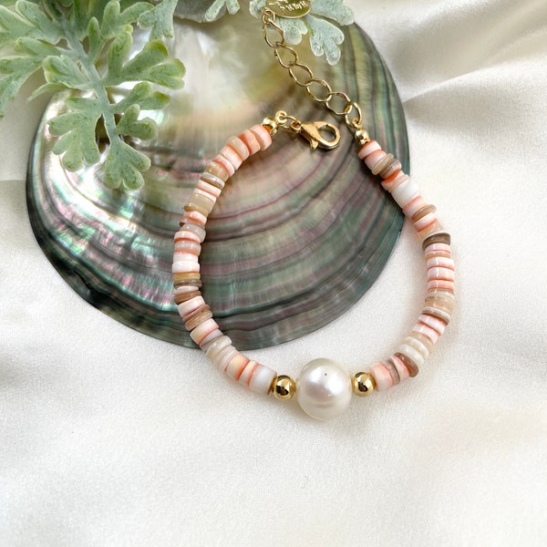 Puka shell bracelet, Pearl shell bracelet, Boho style, Seashell jewelry, Beaded bracelet, Freshwater pearls bracelet, heishi bracelet