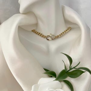 Gold Plated Cuban Link Choker: Elegant Chain Necklace