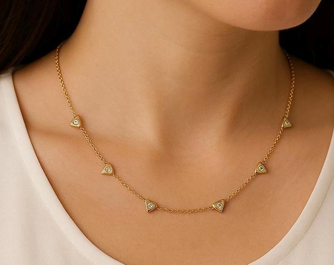 Dainty hearts necklace, heart station necklace, tiny heart necklace, short heart necklace, necklace with mini hearts, gold heart necklace