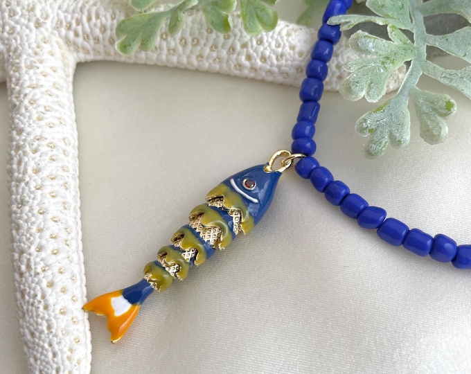 Enamel fish necklace, Blue seed bead necklace, Gold fish necklace, fish pendant necklace, movable fish charm, articulated fish necklace