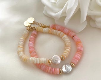 Pulseira de concha puka rosa: joias de praia boho com pérolas de água doce