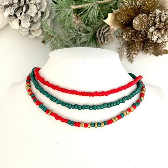 Red and green beads necklace deals