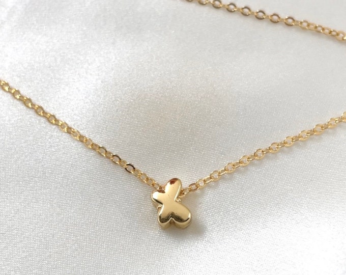 Dainty butterfly necklace, butterfly choker, gold short necklace, minimalist jewelry, gold dainty necklace, simple tiny necklace