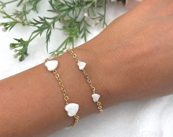 Tiny heart bracelet, mother of pearl bracelet, mom daughter bracelet, matching bracelet, bridesmaid bracelet, delicate bracelet, heart charm