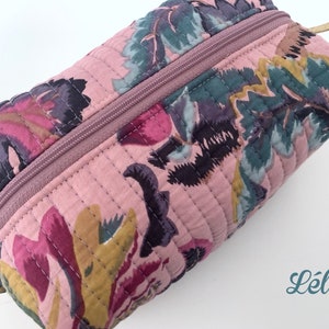 Quilted pencil case with floral pattern in watercolor spirit image 4