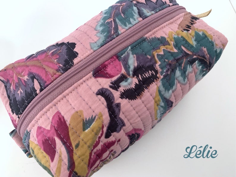 Quilted pencil case with floral pattern in watercolor spirit image 4